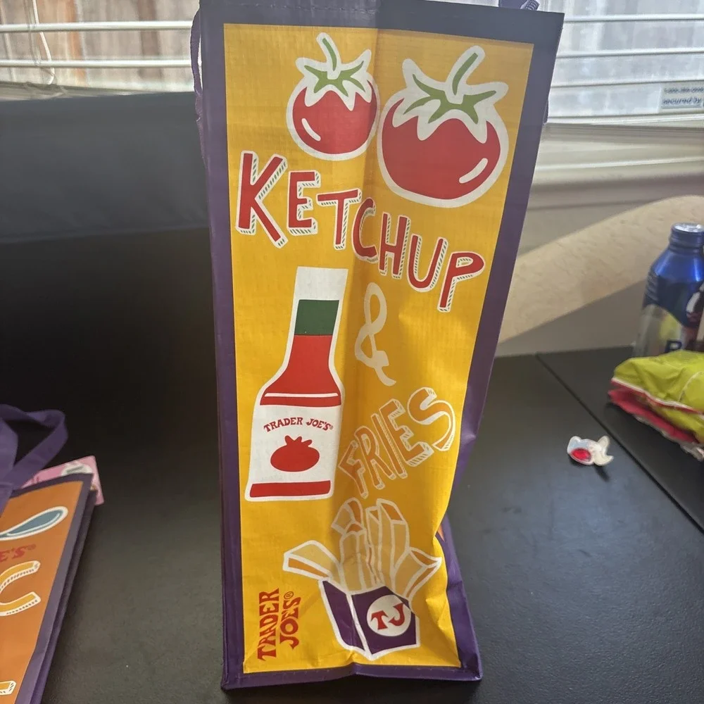 Trader Joe's NEW REUSABLE‎ GROCERY MAC & CHEESE PB&J SHOPPING TOTE GIFT BAG